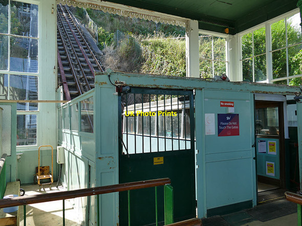 Photo 6"x4" Scarborough south cliff lift, bottom station Scarborough\/TA0388 c2020