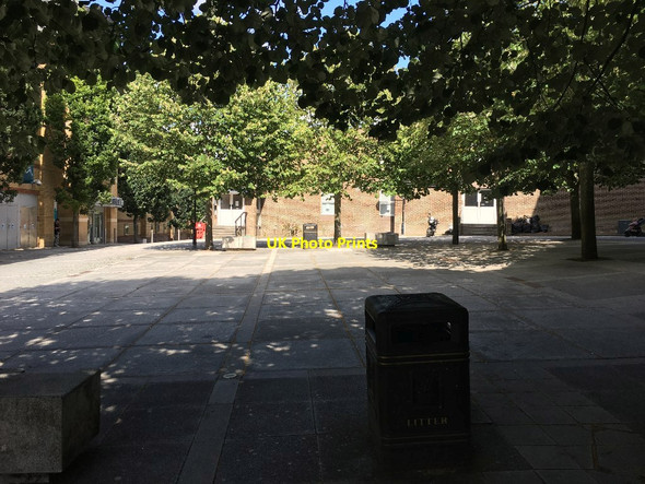 Photo 6"x4" Open space behind Festival Place Basingstoke c2020