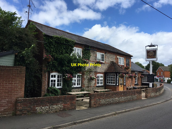 Photo 6"x4" Barley Mow - a village pub East Oakley c2020