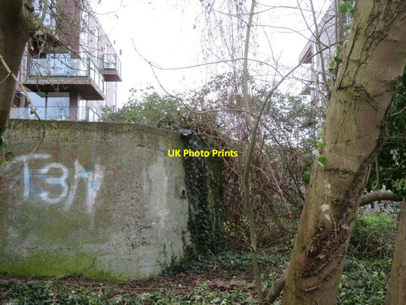 Photo 6"x4" Pillbox on Empty Common Cambridge\/TL4658 c2019