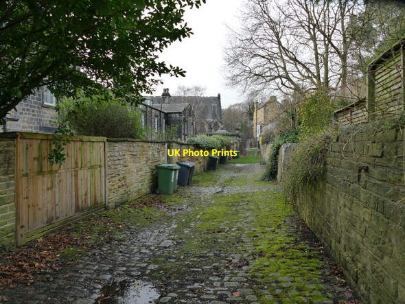 Photo 6"x4" Cross Cliff Road - locked section Leeds\/SE3034 c2020
