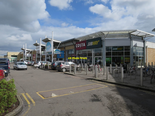 Photo 6"x4" Beehive Centre Cambridge\/TL4658 c2018