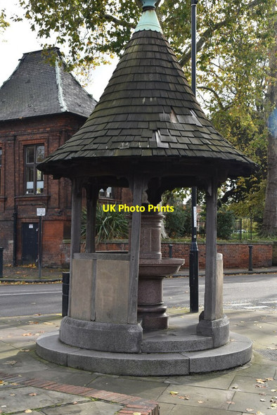 Photo 6"x4" Drinking Fountain, Charlton Greenwich\/TQ3977 c2019