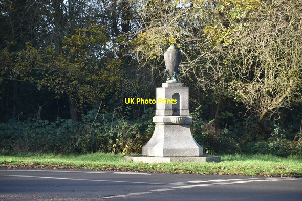 Photo 6"x4" Drinking Fountain, Rusthall Common Royal Tunbridge Wells c2020