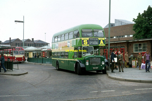 Photo 6"x4" Farnham Road bus station, Guildford - 1972 Guildford c1972