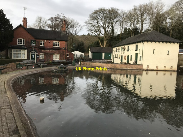 Photo 6"x4" Pond and Public House in Moddershall Stone\/SJ9034 c2021