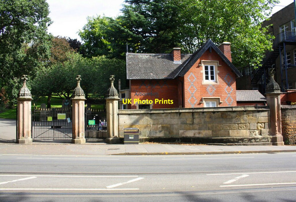 Photo 6"x4" Cafe building at entrance to The Arboretum, Waverley Street Nottingham\/SK5641 c2019