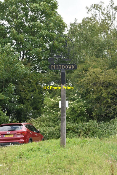 Photo 6"x4" Piltdown village sign Piltdown c2020