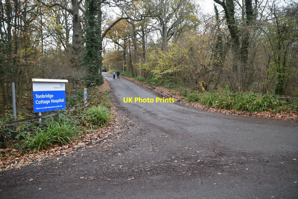 Photo 6"x4" Entrance, Tonbridge Cottage Hospital Tonbridge c2020