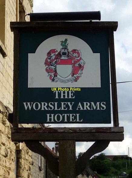 Photo 6"x4" Sign for the Worsley Arms Hotel, Hovingham  Hovingham c2020