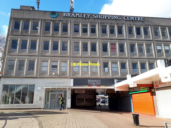Photo 6"x4" Bramley Shopping Centre and Viewpoint Pudsey\/SE2233 c2021
