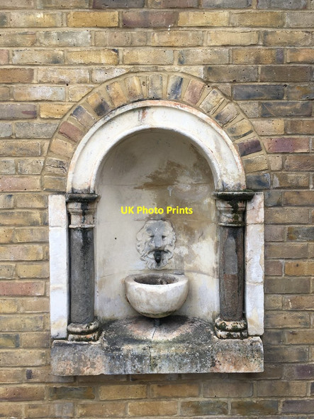 Photo 6"x4" Drinking fountain - Haymarket Theatre Basingstoke c2021