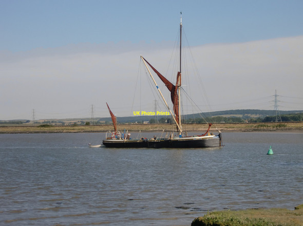Photo 6"x4" Sailing-barge 'Orinoco' in Faversham Creek Oare\/TR0062 c2015