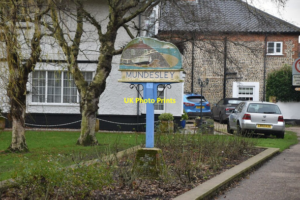 Photo 6"x4" Mundesley Village sign Mundesley c2019