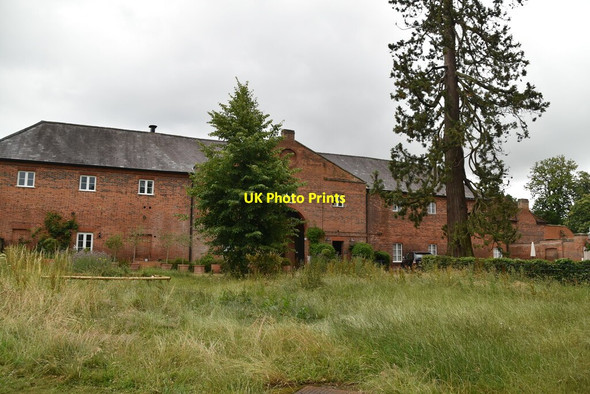 Photo 6"x4" Stable block Slough\/SU9979 c2020