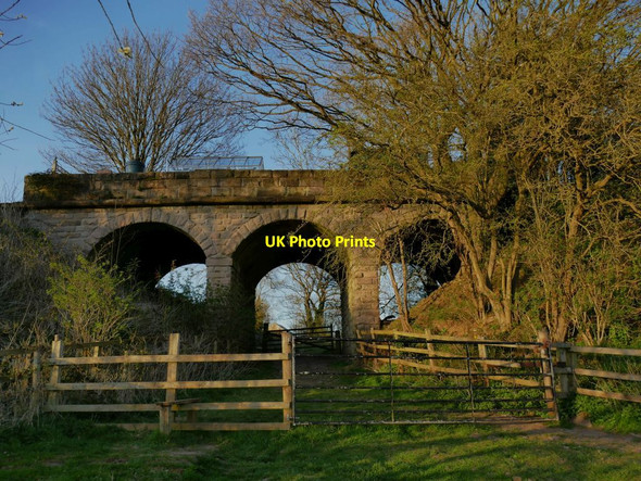 Photo 6"x4" Old railway bridge behind Castle Farm Spofforth c2021