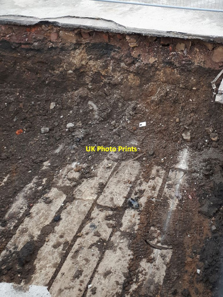 Photo 6"x4" Excavation alongside Kirkstall Road Burley\/SE2734 c2021