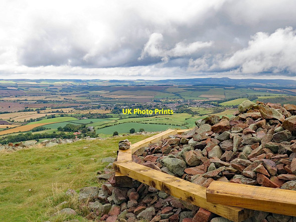 Photo 6"x4" East from Humbleton Hill Akeld c2017