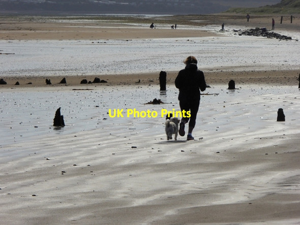 Photo 6"x4" Jogger on the beach Youghal c2017