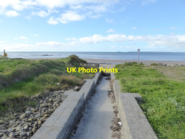 Photo 6"x4" Way down to the beach at Whiting Bay Ardmore\/X1877 c2017