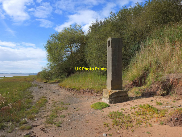 Photo 6"x4" Concrete pillar at Oglet Point Speke c2017