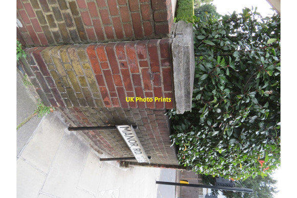 Photo 6"x4" The corner of Manor Road and Ferry Road, Teddington Teddington\/TQ1670 c2017