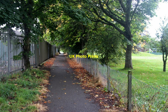 Photo 6"x4" Path by Pefferside Park Dingwall\/NH5458 c2017