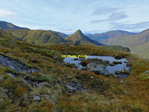 Photo 6"x4" Lochan on the NE Ridge of Faochag Allt Coire Mh\u00e0lagain\/NG9613 c2017