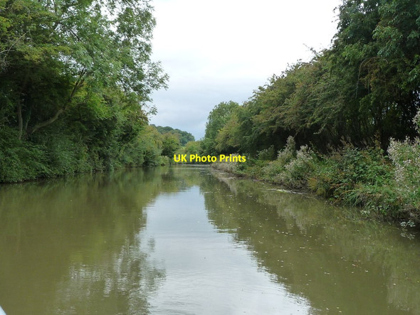 Photo 6"x4" Leicester section, Grand Union Canal, looking north-west Husbands Bosworth c2017