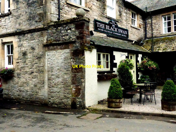 Photo 6"x4" The Black Swan Hotel, Ravenstonedale Greenside\/NY7104 c2017