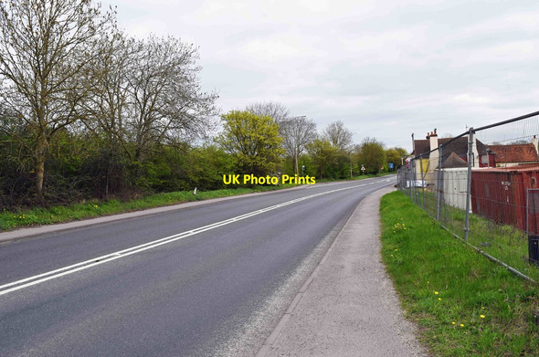Photo 6"x4" Bath Road (A4), Woolhampton, Berks Woolhampton c2015