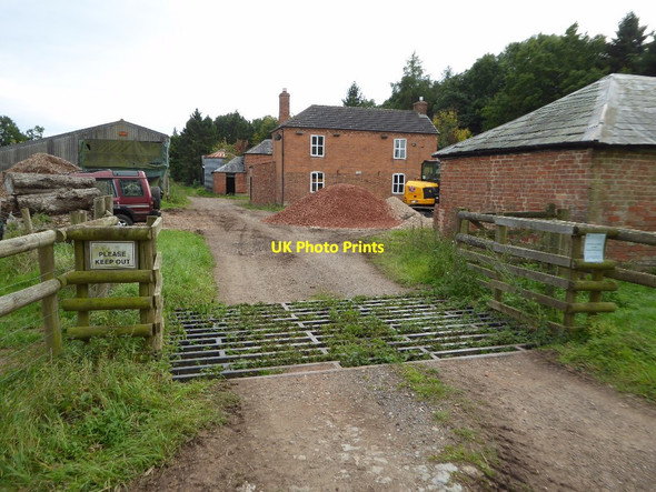 Photo 6"x4" Entrance to Westfield Farm Dunstall Common c2017