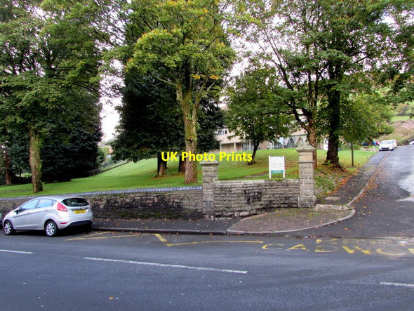 Photo 6"x4" Tree-lined Clydach Court, Trealaw Tonypandy c2017