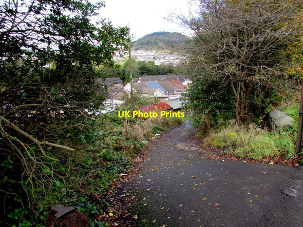 Photo 6"x4" Side road descending from Miskin Road, Trealaw Tonypandy c2017