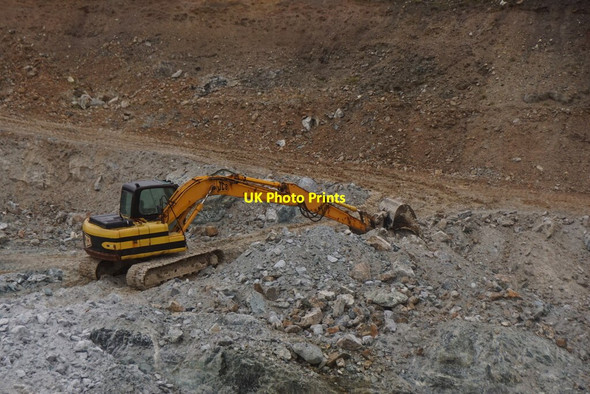 Photo 6"x4" Digger in the Clibberswick quarry Clibberswick c2017