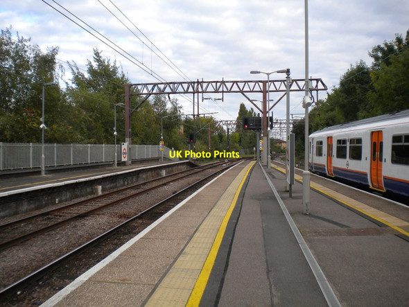 Photo 6"x4" South end of Enfield Town railway station (2) Enfield\/TQ3396 c2017