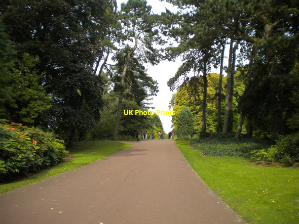 Photo 6"x4" Approaching the footbridge, West Park, Wolverhampton Wolverhampton c2017