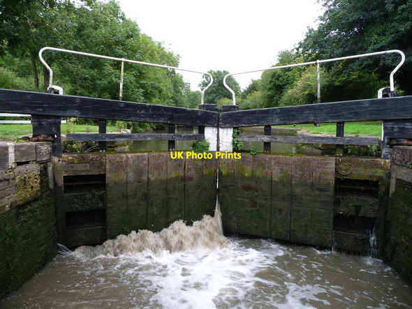 Photo 6"x4" Leaky top gate, Lock 5, Grand Union Canal Braunston c2017