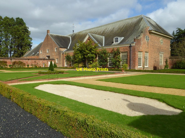 Photo 6"x4" Orangery Garden and the Orangery Duffryn\/ST2985 c2017