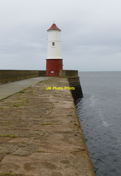 Photo 6"x4" Berwick Pier and Lighthouse Berwick-upon-Tweed c2017