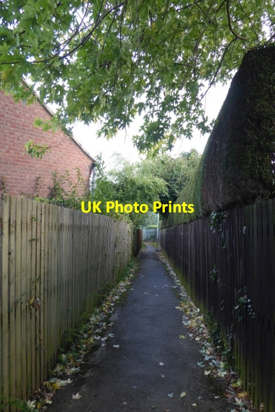 Photo 6"x4" Path off Grantley Drive Harrogate c2017