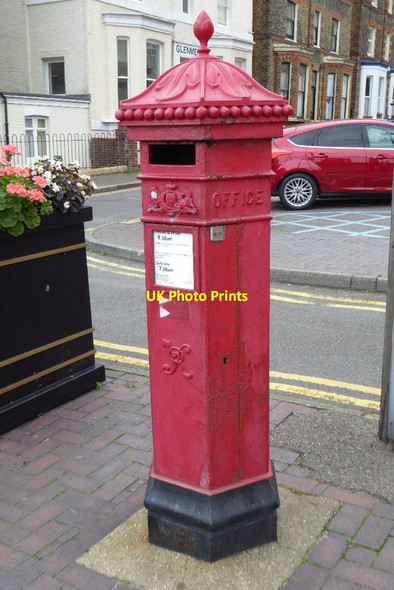 Photo 6"x4" Victorian Penfold pillar box Broadstairs c2017