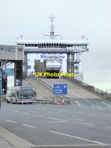 Photo 6"x4" Stena Ferry at Belfast Holywood\/J3979 c2017