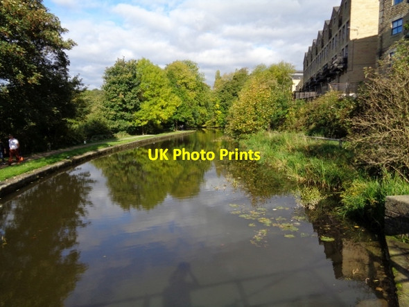Photo 6"x4" Leeds and Liverpool Canal at Bingley Bingley\/SE1139 c2017