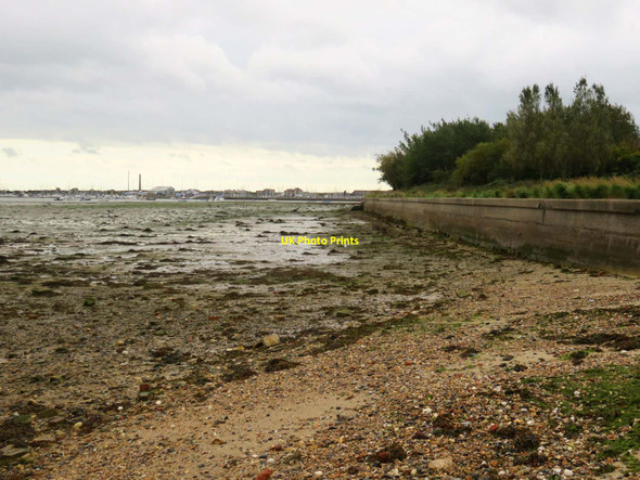 Photo 6"x4" The foreshore by Milton Common Portsmouth\/SU6501 c2017