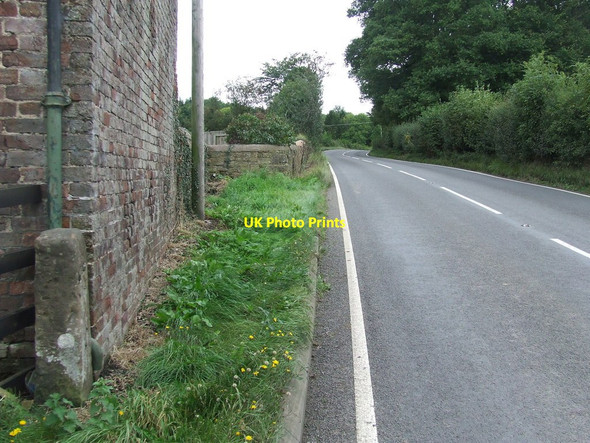 Photo 6"x4" Old Milestone Bryn Pen-y-lan c2017