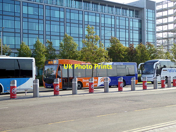 Photo 6"x4" Buses lined up at Birmingham Airport Bickenhill c2017