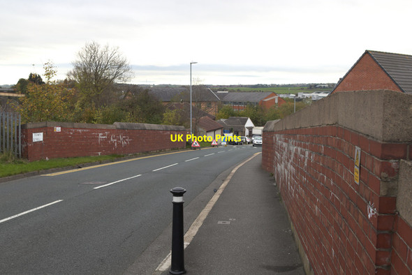 Photo 6"x4" Town Street Railway Bridge, Beeston Beeston\/SE2830 c2017