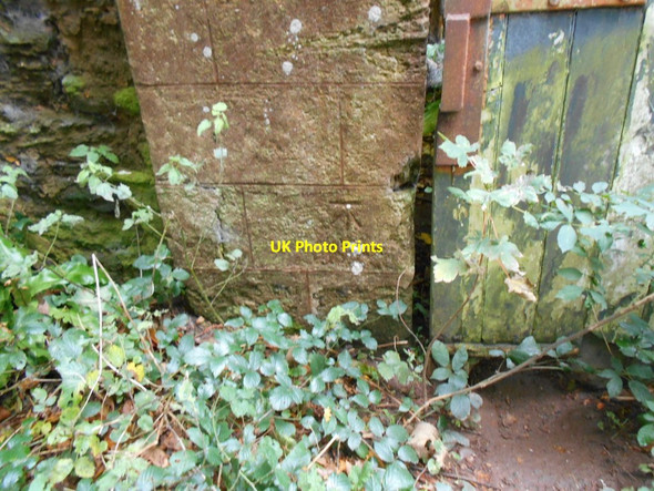 Photo 6"x4" An OS Bench Mark Kingston\/SY0687 c2017