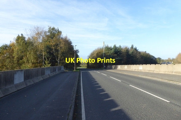 Photo 6"x4" B1222 crosses the A64 Middlethorpe c2017